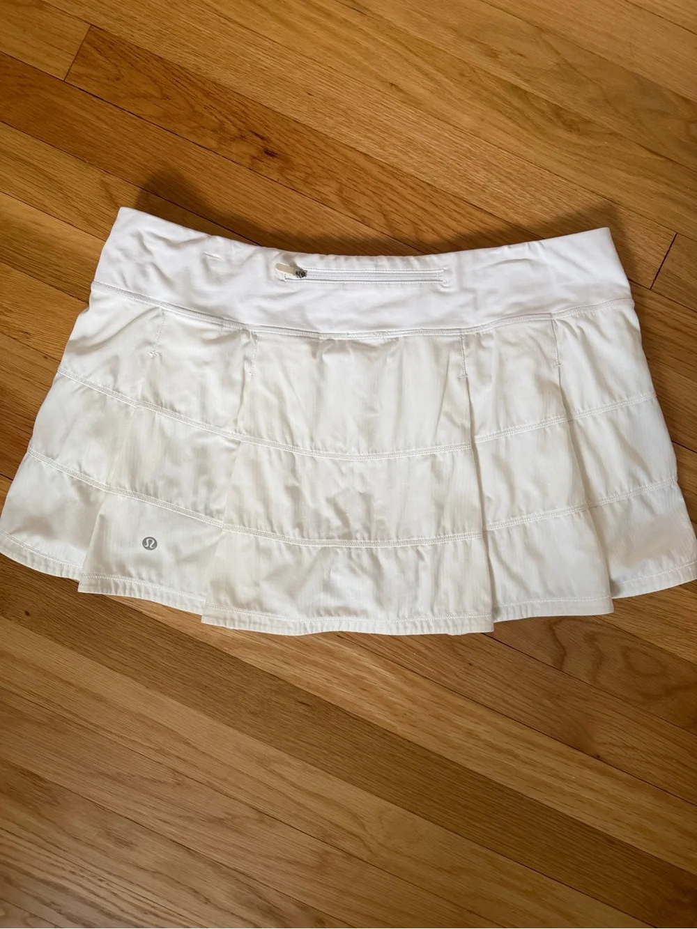 Lululemon White Pace Rival tennis skirt